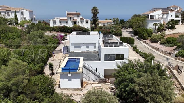 3 soveværelse Villa til salg i Monte Pego, Pego med swimmingpool - € 629.000 (Ref: 9127444)