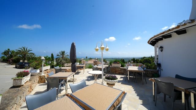 Ravintola/baari myytävänä paikassa Monte Pego, Pego - 370 000 € (Ref: 9153250)