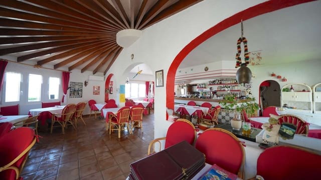 Ristorante/Bar in vendita in Monte Pego, Pego - 370.000 € (Rif: 9153250)