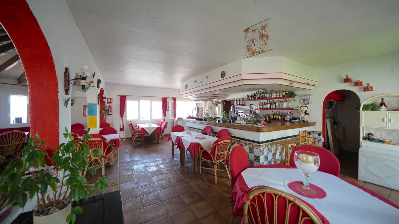 Erhverv til salg i Monte Pego med garage - € 370.000 (Ref: 9153250)