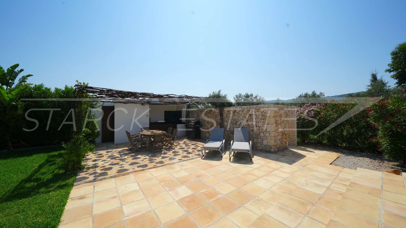 6 soveværelse Finca/Landehus til salg i Sanet i Negrals med swimmingpool - € 1.500.000 (Ref: 9161602)