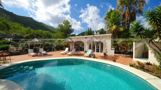 9 soveværelse Finca/Landehus til salg i Llíber med swimmingpool garage - € 995.000 (Ref: 9230557)