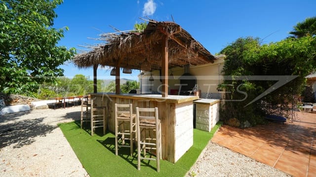 9 soveværelse Finca/Landehus til salg i Llíber med swimmingpool garage - € 995.000 (Ref: 9230557)