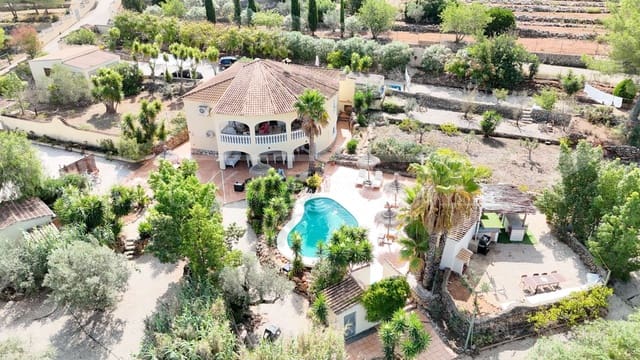 9 soveværelse Finca/Landehus til salg i Llíber med swimmingpool garage - € 995.000 (Ref: 9230557)