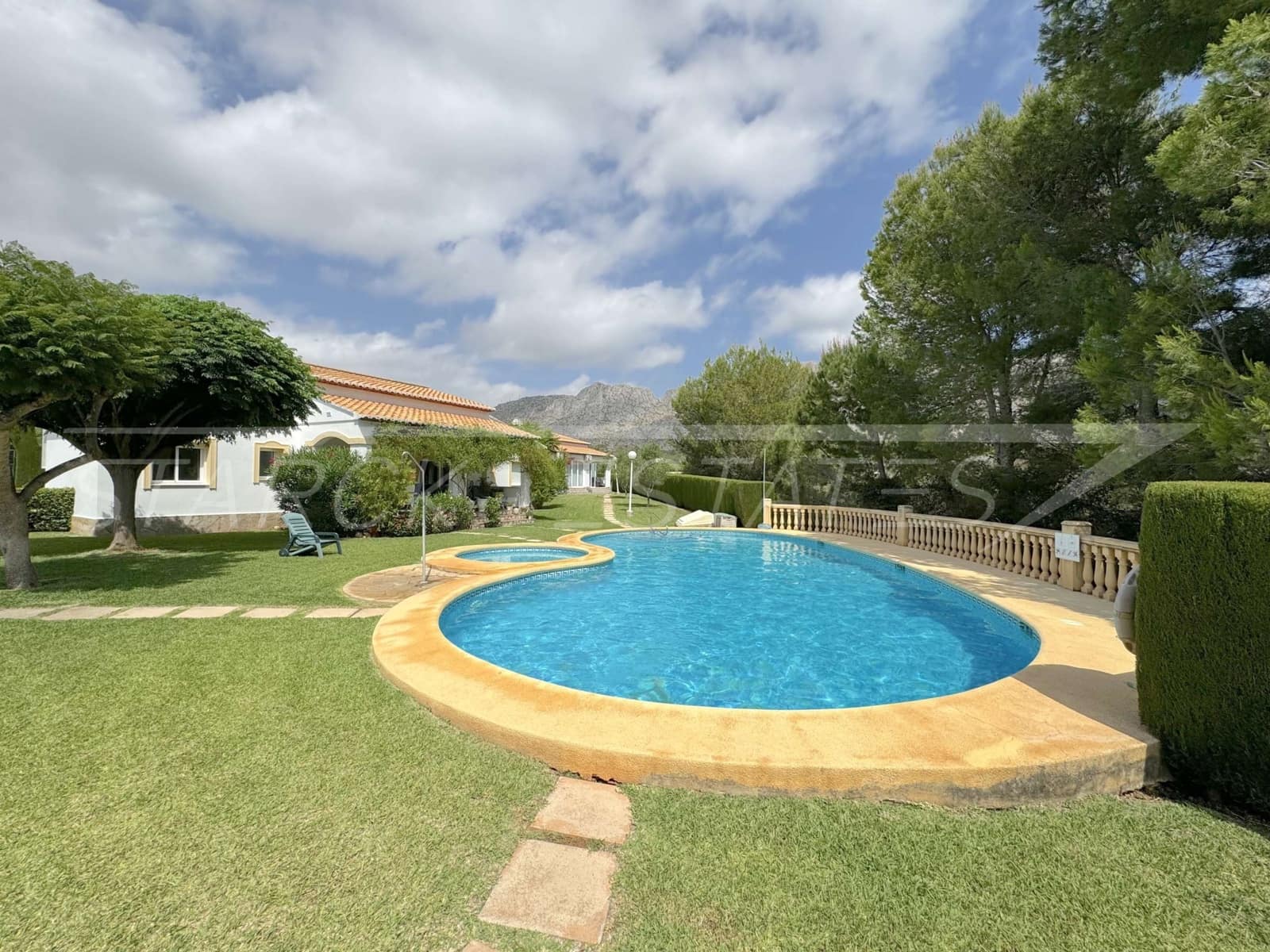 2 Zimmer Bungalow zu verkaufen in Beniarbeig mit Pool - 220.000 € (Ref: 9296350)