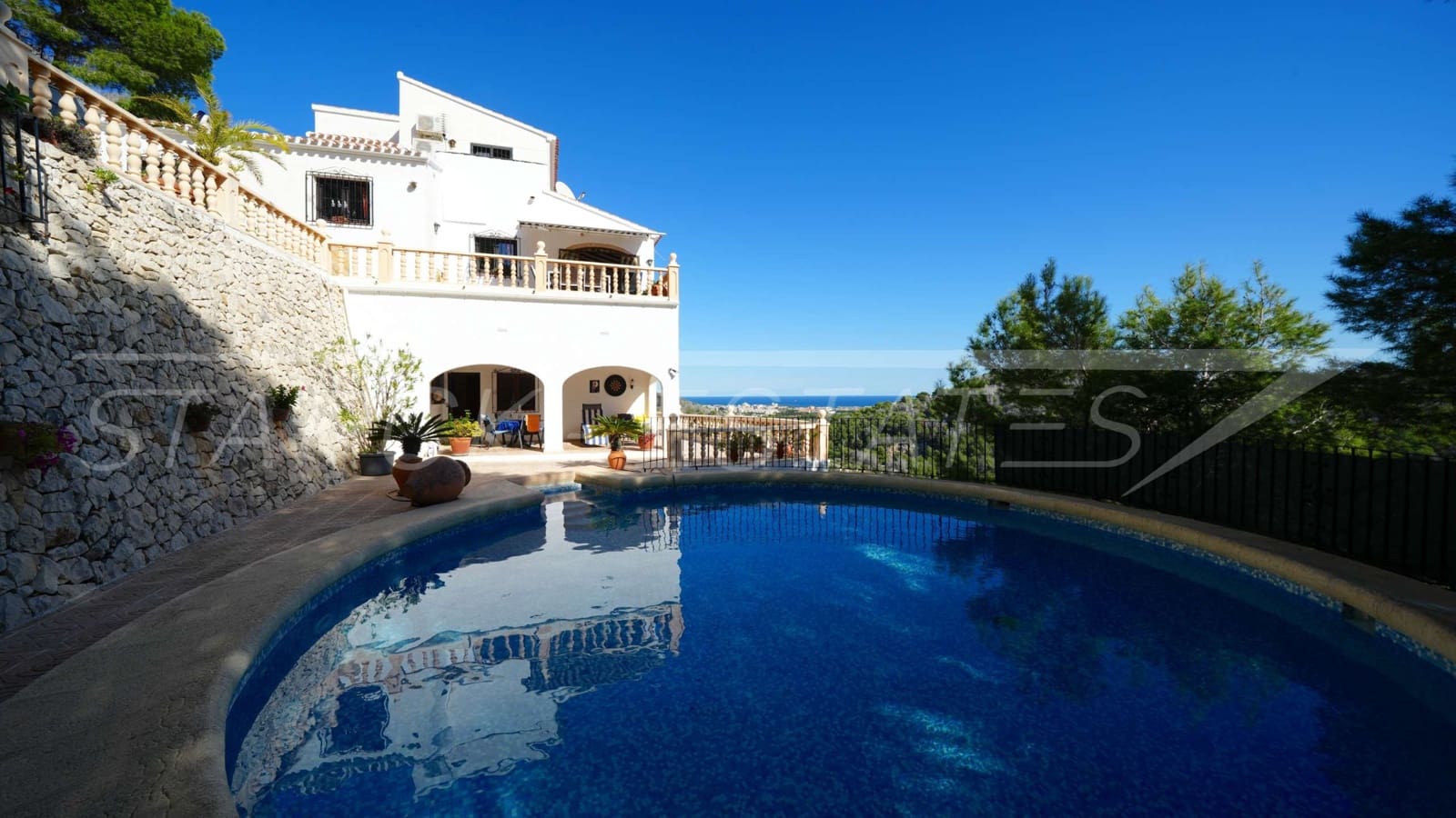 4 bedroom Villa for sale in Javea / Xabia with pool garage - € 749,000 (Ref: 9376404)