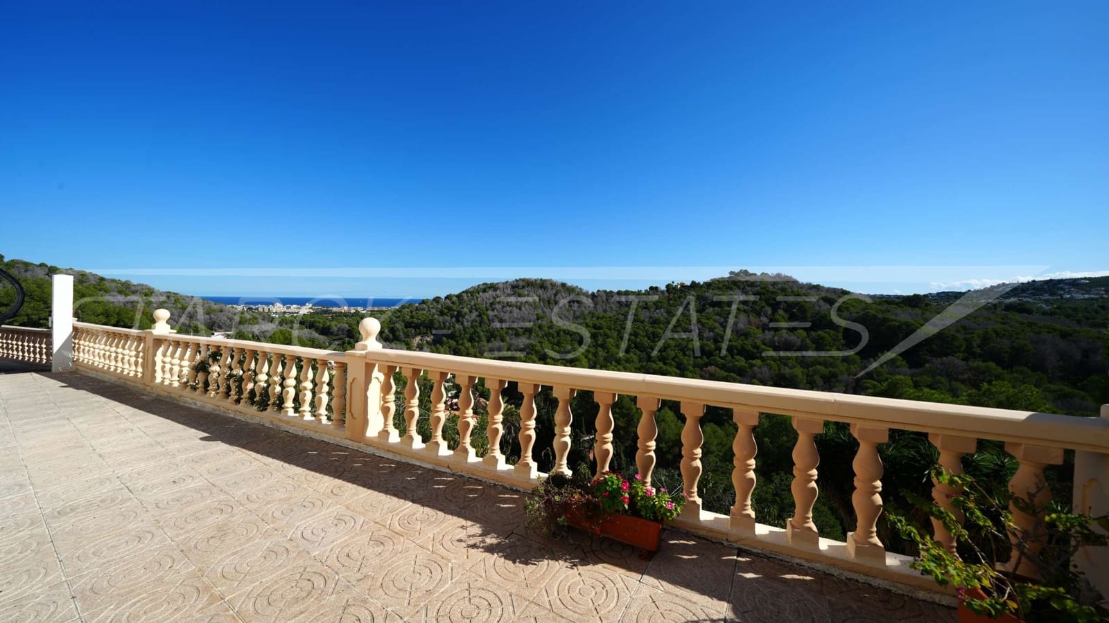 4 bedroom Villa for sale in Javea / Xabia with pool garage - € 749,000 (Ref: 9376404)