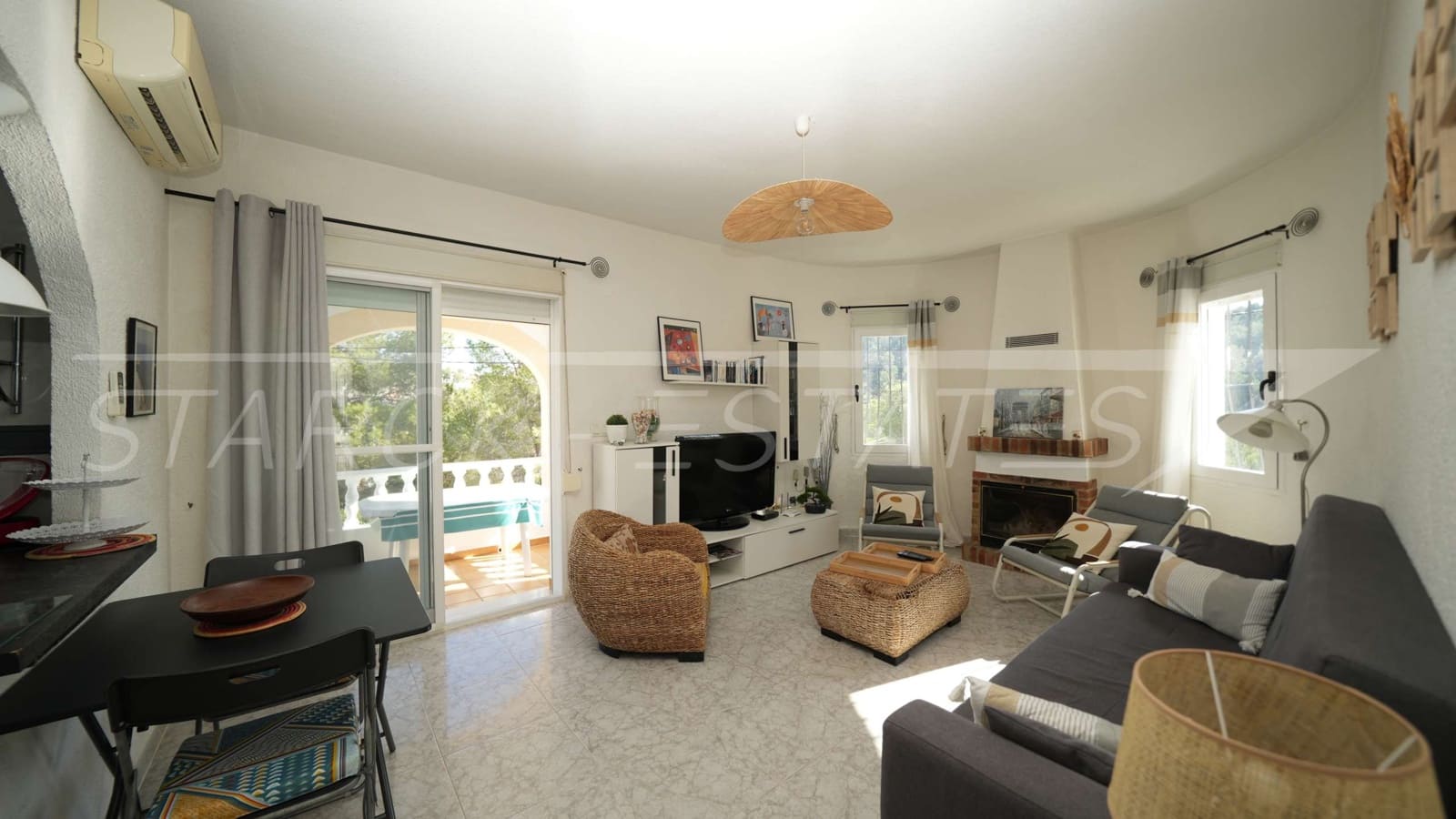 3 soverom Villa til salgs i Oliva med svømmebasseng - € 320 000 (Ref: 9384035)