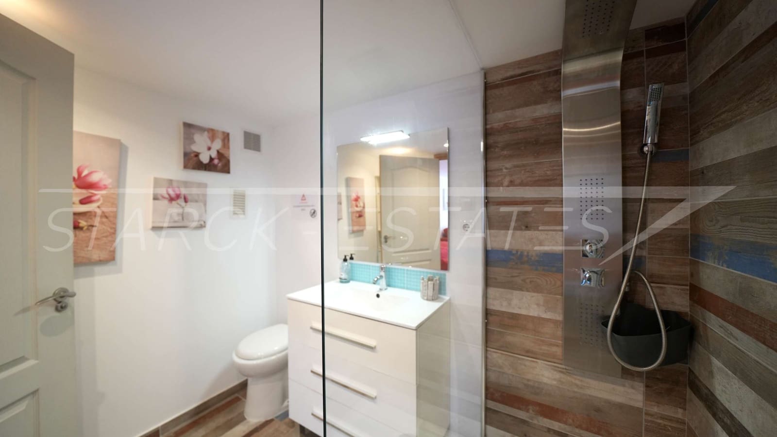 3 soverom Villa til salgs i Oliva med svømmebasseng - € 320 000 (Ref: 9384035)