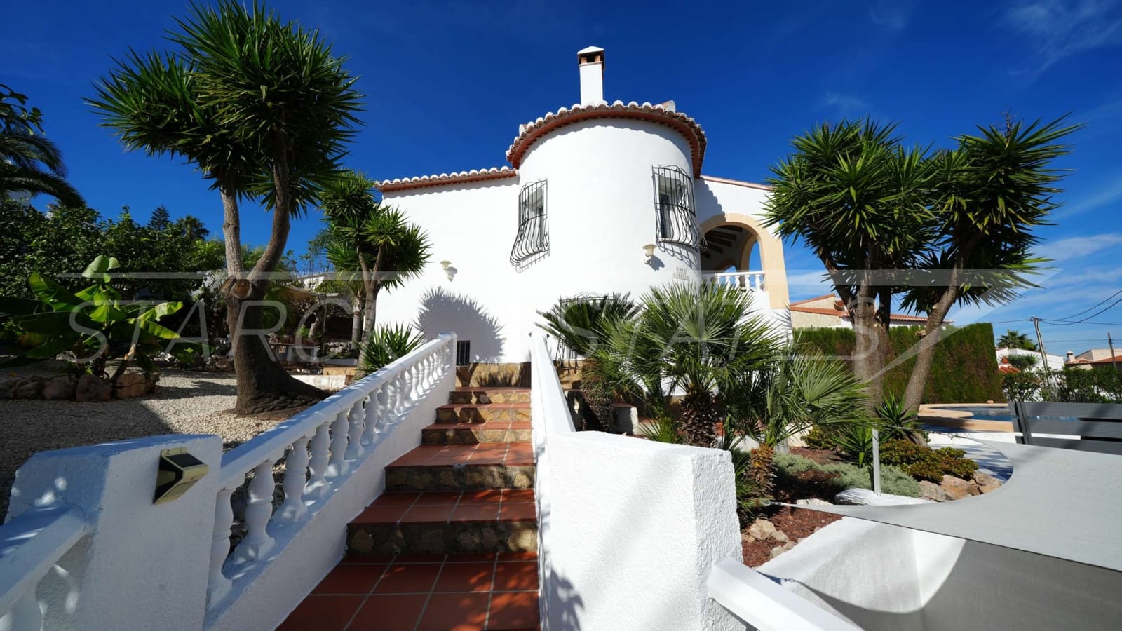 3 soverom Villa til salgs i Oliva med svømmebasseng - € 320 000 (Ref: 9384035)