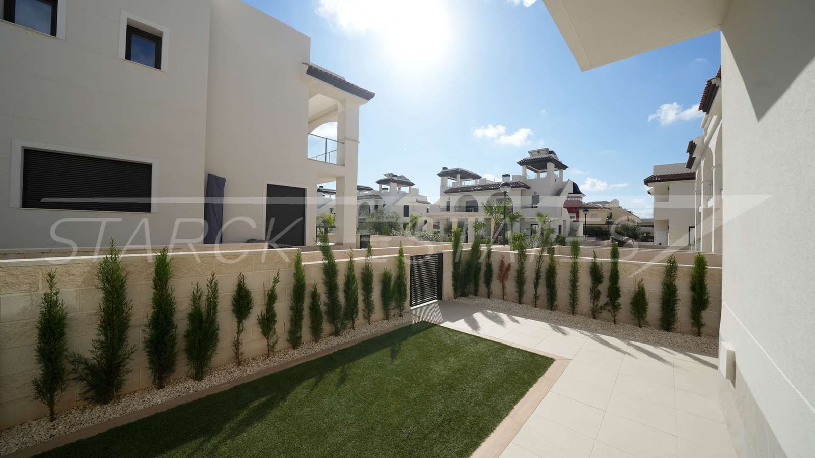 3 soverom Hus til salgs i Ciudad Quesada med svømmebasseng - € 417 000 (Ref: 9452513)