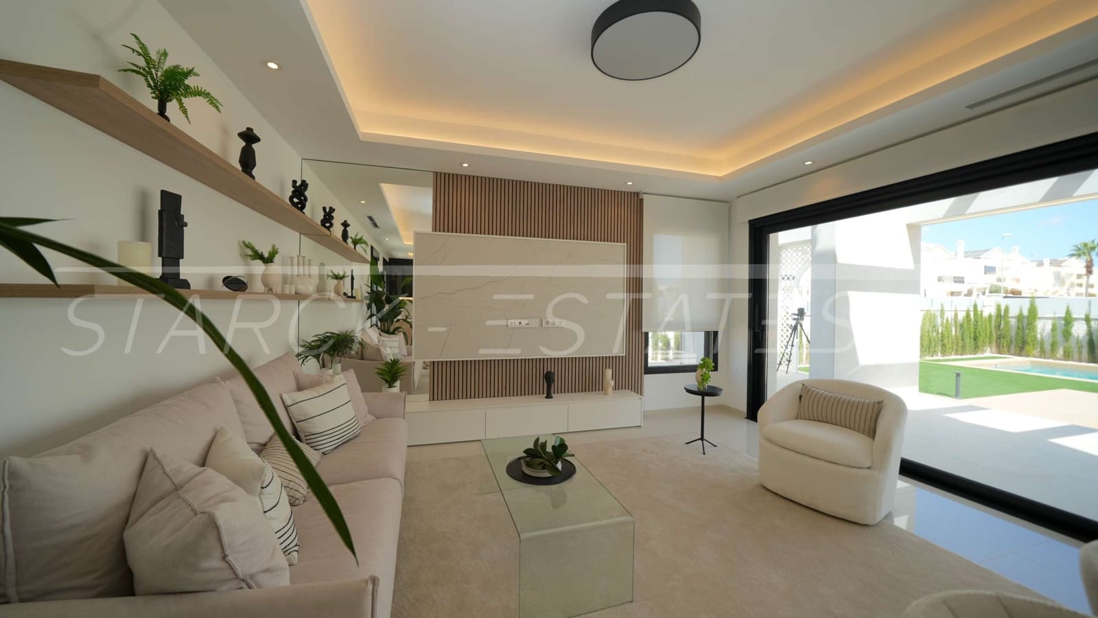 Chalet de 3 habitaciones en Ciudad Quesada en venta con piscina - 852.460 € (Ref: 9452995)