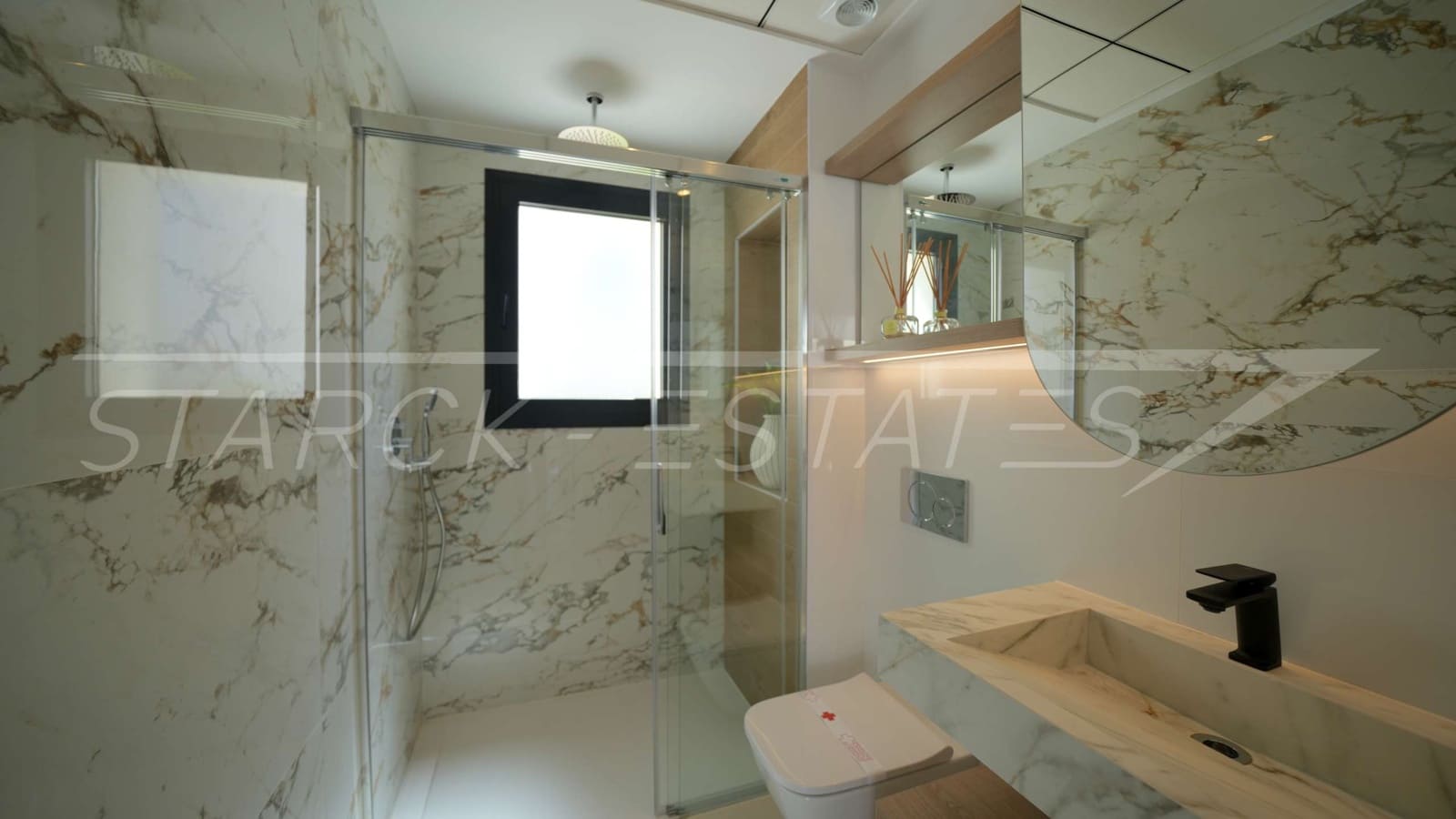 Chalet de 3 habitaciones en Ciudad Quesada en venta con piscina - 852.460 € (Ref: 9452995)