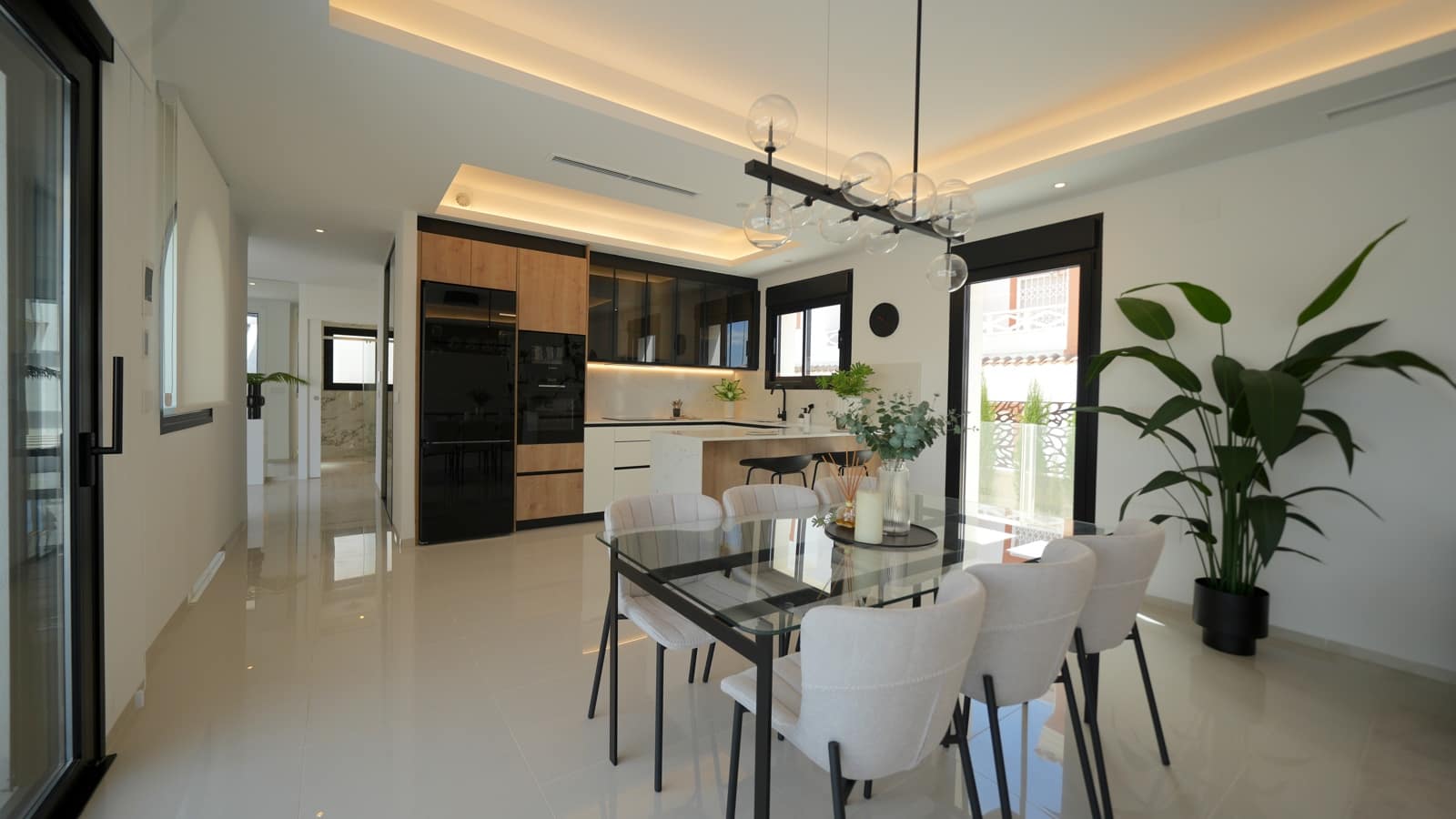 3 bedroom Villa for sale in Ciudad Quesada with pool garage - € 852,460 (Ref: 9452995)