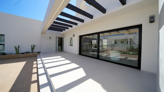3 makuuhuone Huvila myytävänä paikassa Ciudad Quesada, Rojales mukana uima-altaan - 852 460 € (Ref: 9452995)