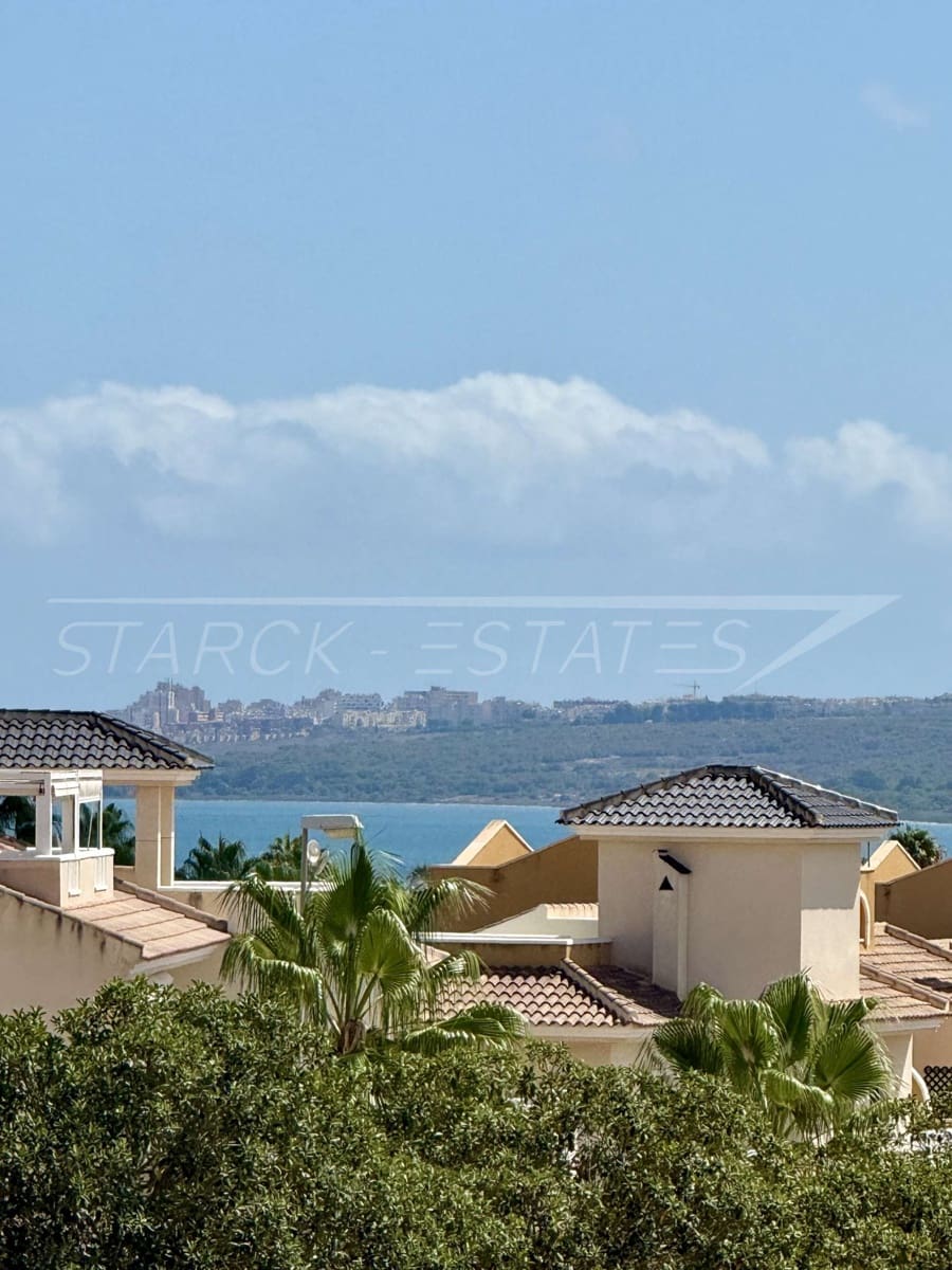 Chalet de 3 habitaciones en Ciudad Quesada en venta con piscina - 871.162 € (Ref: 9452996)