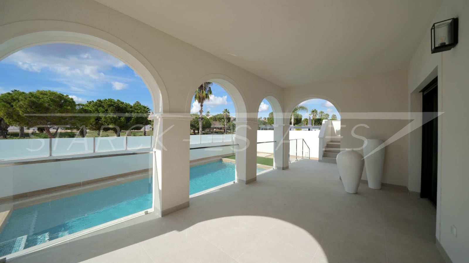 Chalet de 3 habitaciones en Ciudad Quesada en venta con piscina - 871.162 € (Ref: 9452996)