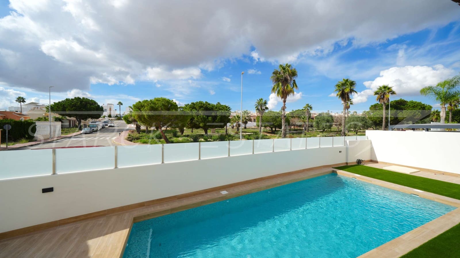 Chalet de 3 habitaciones en Ciudad Quesada en venta con piscina - 871.162 € (Ref: 9452996)