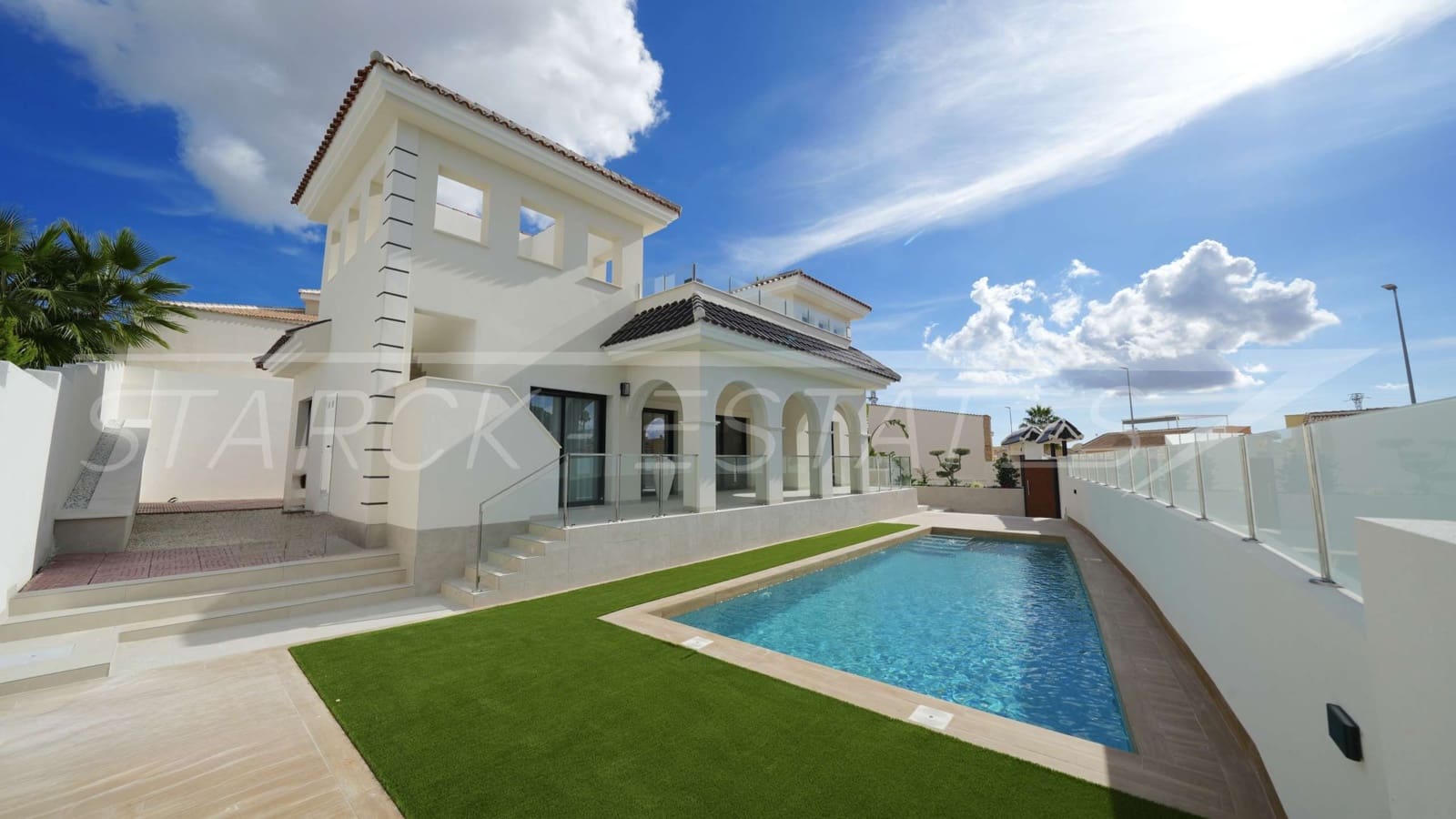 Chalet de 3 habitaciones en Ciudad Quesada en venta con piscina - 871.162 € (Ref: 9452996)