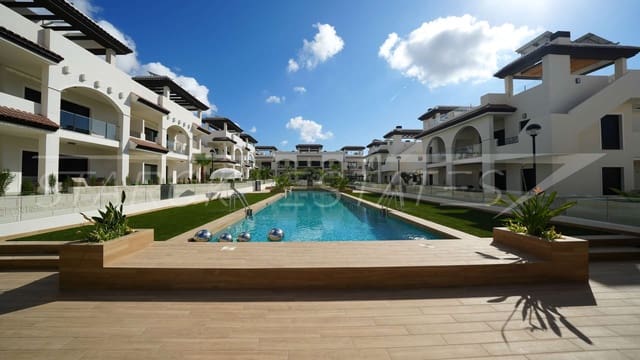 Ático de 2 habitaciones en Ciudad Quesada, Rojales en venta con piscina - 321.000 € (Ref: 9452997)