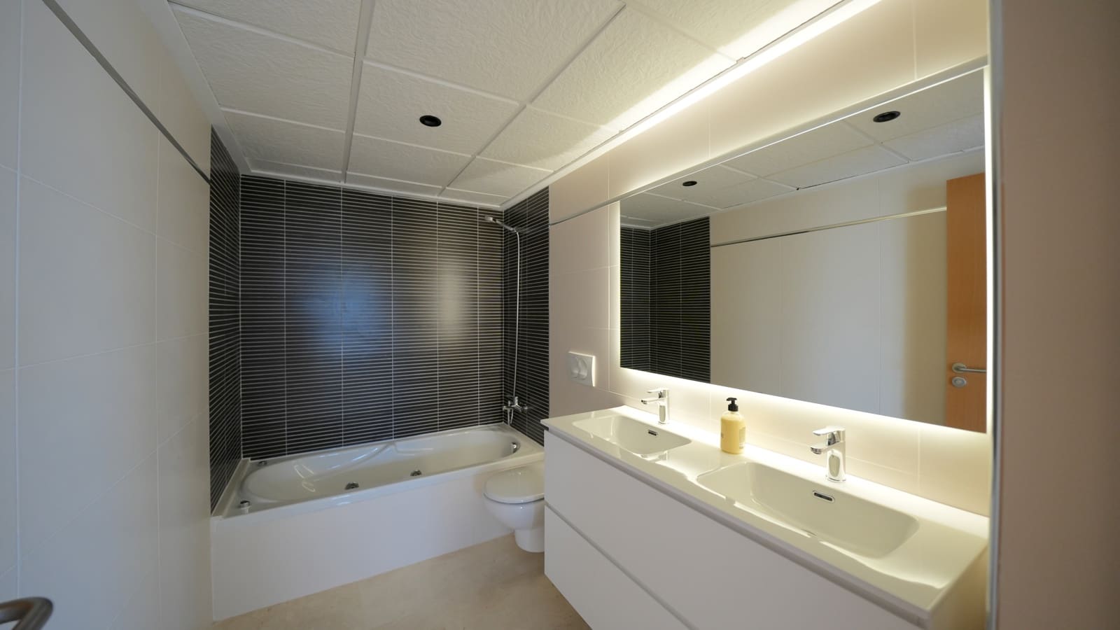 2 bedroom Apartment for sale in Monte Pego with pool garage - € 245,000 (Ref: 9452998)