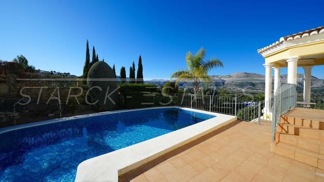 Chalet de 4 habitaciones en Orba en venta con piscina - 545.000 € (Ref: 9499499)