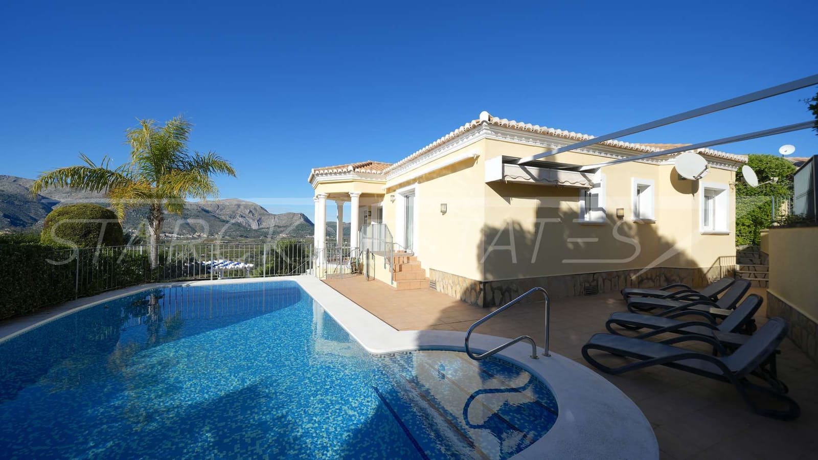 4 camera da letto Villa in vendita in Orba con piscina - 545.000 € (Rif: 9499499)
