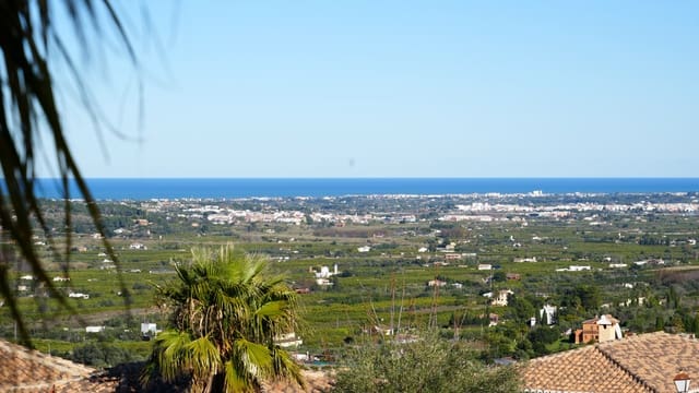 4 camera da letto Villa in vendita in Orba con piscina garage - 545.000 € (Rif: 9499499)