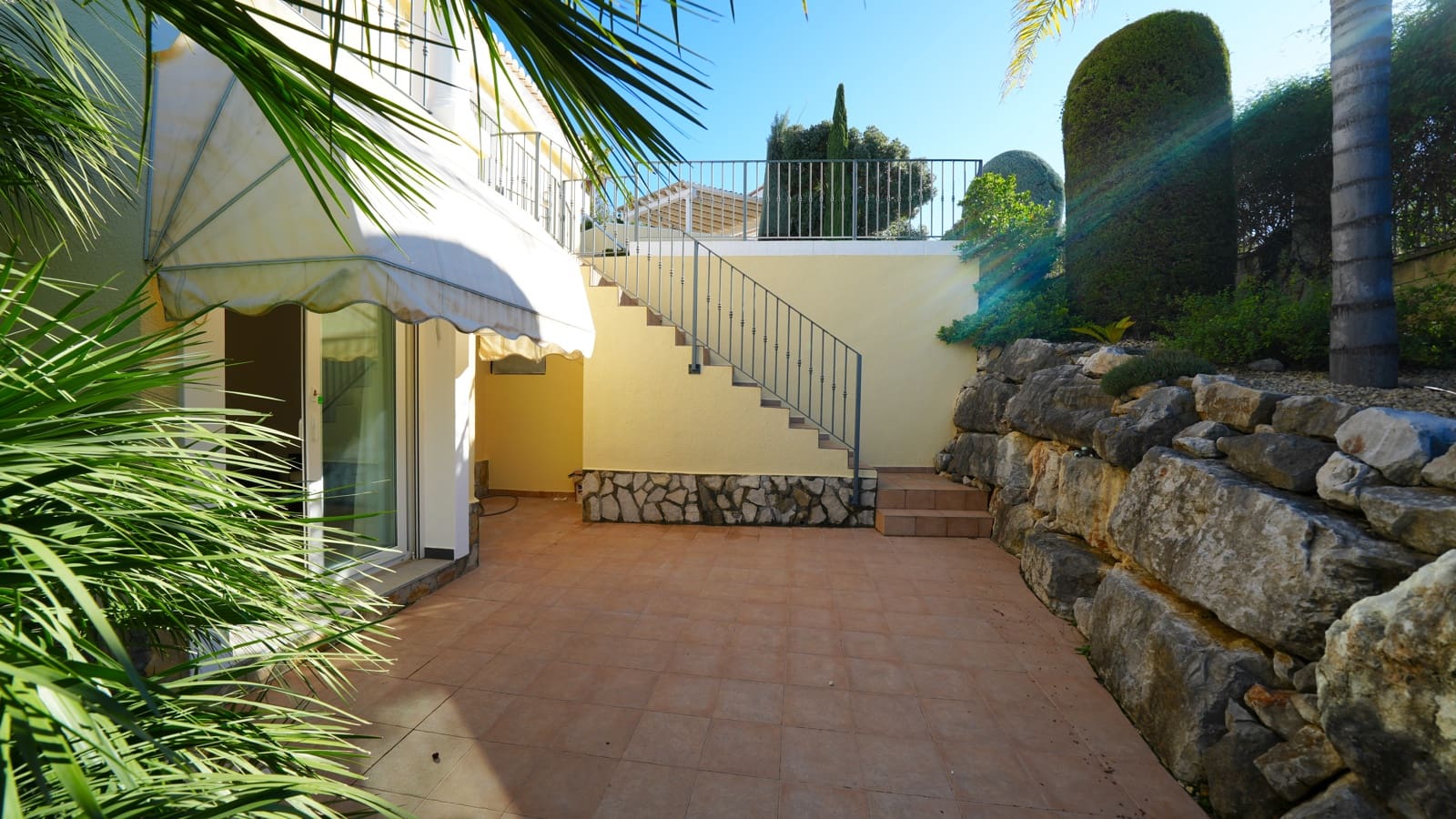 4 bedroom Villa for sale in Orba with pool garage - € 520,000 (Ref: 9499499)