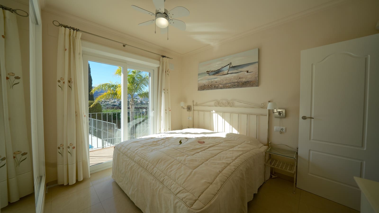 4 bedroom Villa for sale in Orba with pool garage - € 520,000 (Ref: 9499499)