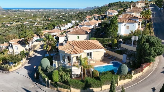 4 camera da letto Villa in vendita in Orba con piscina garage - 545.000 € (Rif: 9499499)