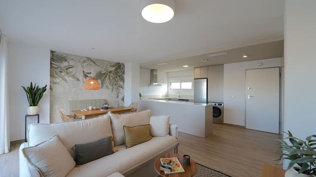 Apartamento de 2 habitaciones en Desamparados - Hurchillo - Torremendo, Orihuela en venta con piscina garaje - 269.990 € (Ref: 9499508)