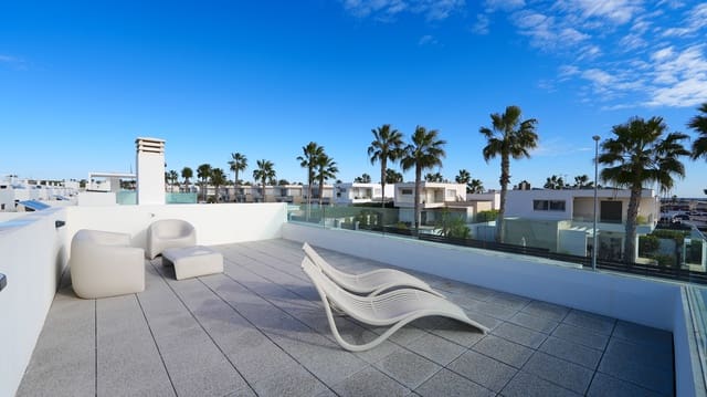 3 soverom Villa til salgs i Desamparados - Hurchillo - Torremendo, Orihuela med svømmebasseng - € 469 900 (Ref: 9499509)