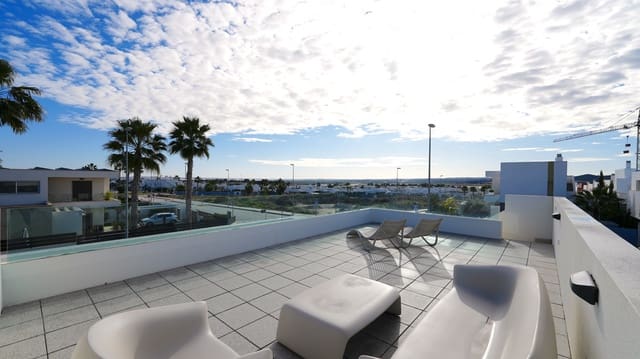 3 soverom Villa til salgs i Desamparados - Hurchillo - Torremendo, Orihuela med svømmebasseng - € 469 900 (Ref: 9499509)