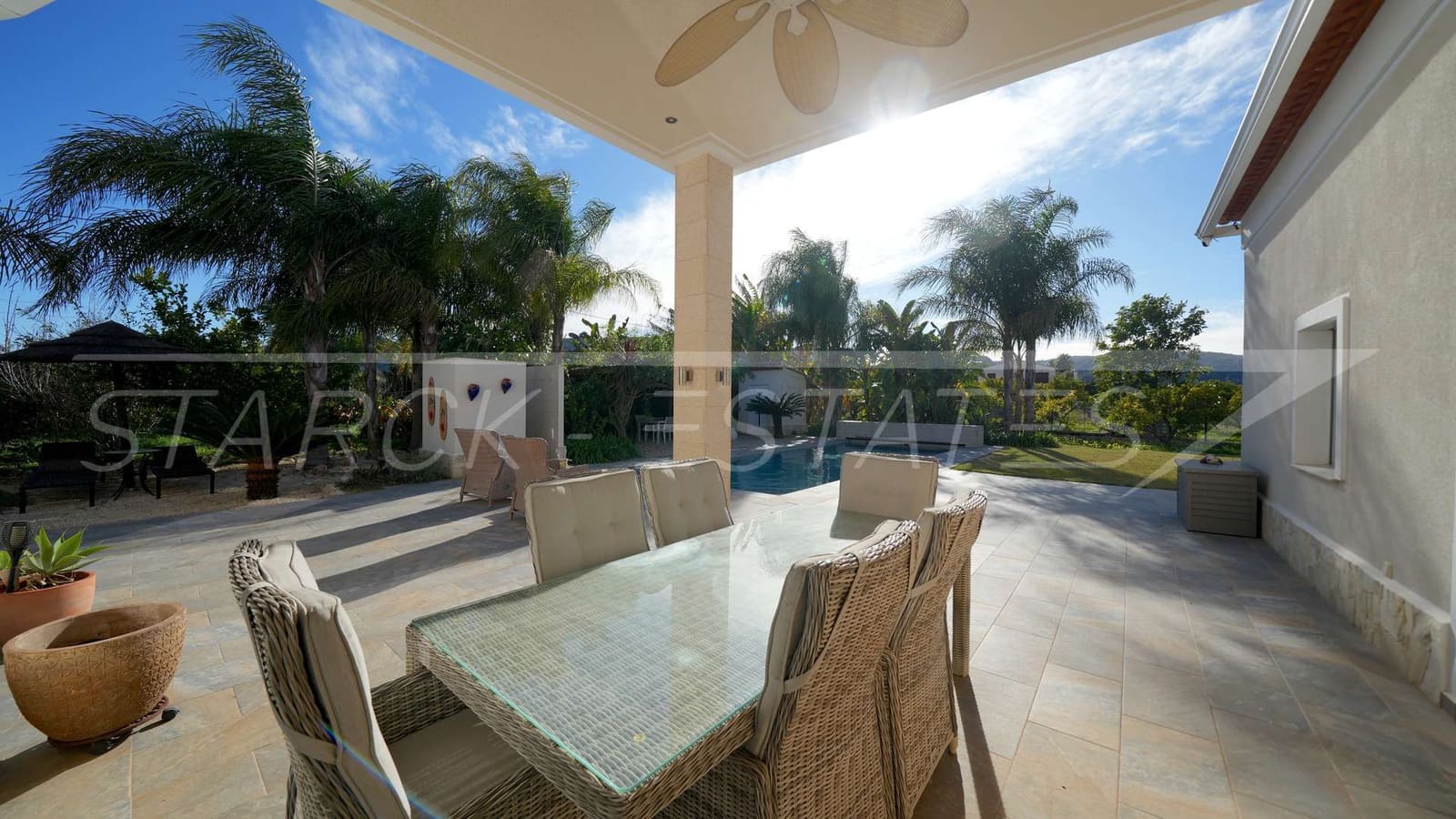 3 bedroom Finca/Country House for sale in Pedreguer with pool - € 899,000 (Ref: 9537065)