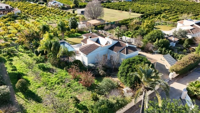 3 Zimmer Finca/Landgut zu verkaufen in Pedreguer mit Pool - 899.000 € (Ref: 9537065)