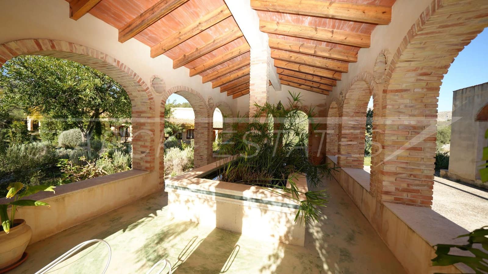 9 makuuhuone Maalaistalo myytävänä paikassa Vall de Laguart mukana uima-altaan - 1 620 000 € (Ref: 9578030)