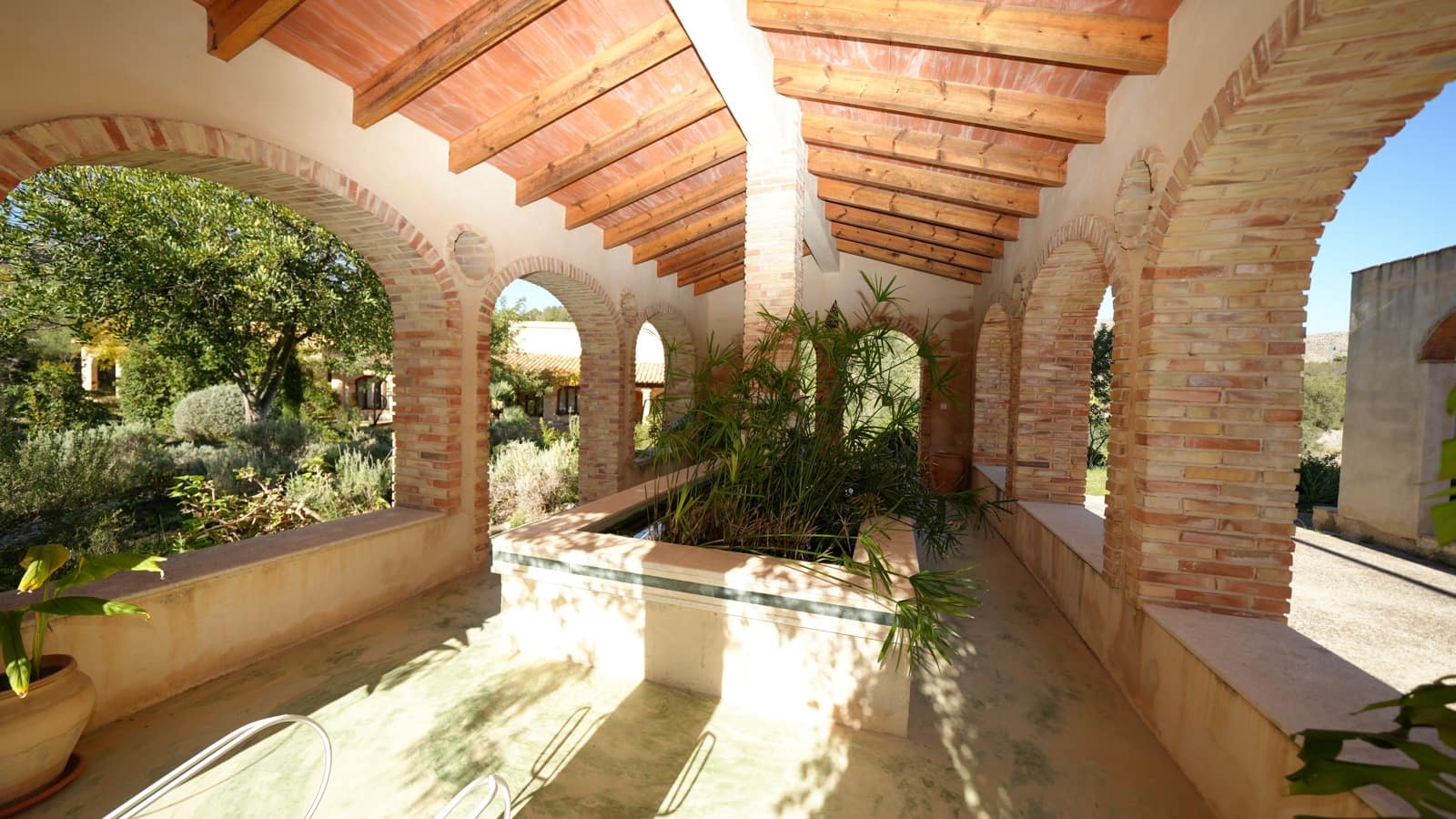 9 slaapkamer Finca/Landhuis te koop in Vall de Laguart met zwembad garage - € 1.300.000 (Ref: 9578030)