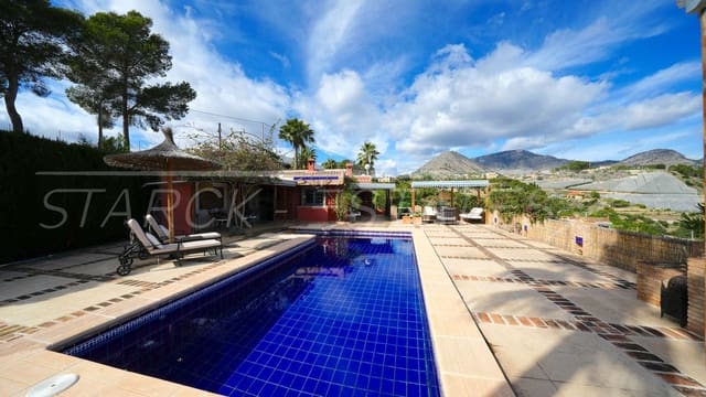 3 slaapkamer Finca/Landhuis te koop in Callosa d'En Sarrià met zwembad - € 490.000 (Ref: 9598534)