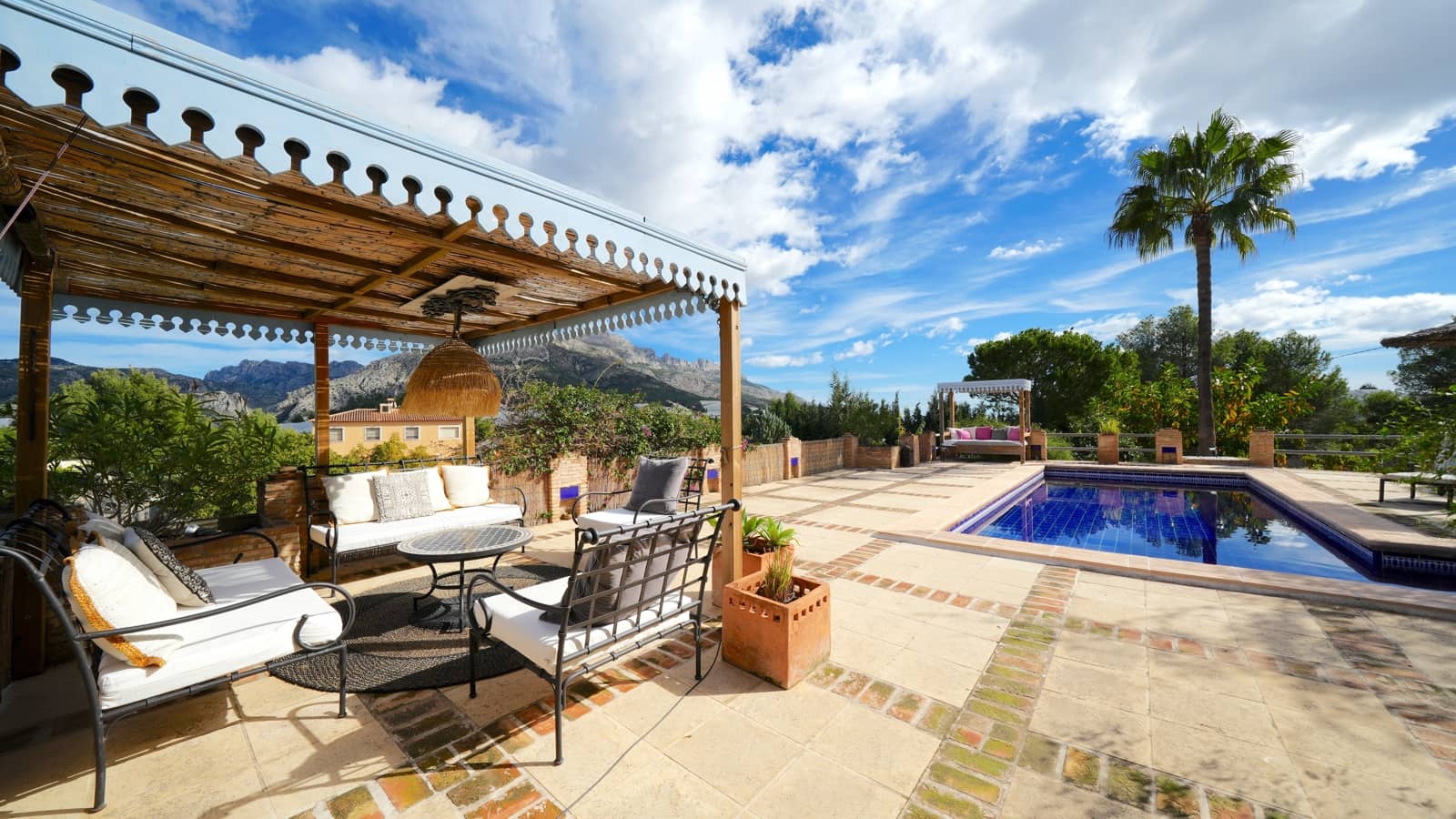 3 soverom Finca/Herregård til salgs i Callosa d'En Sarria med svømmebasseng garasje - € 395 000 (Ref: 9598534)