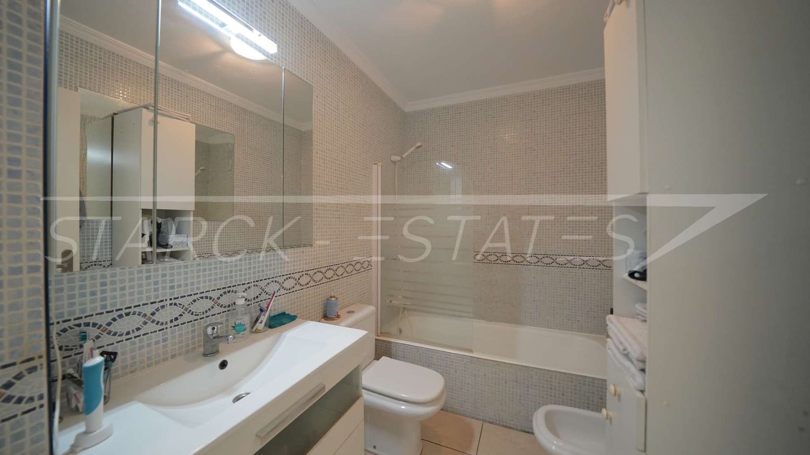 Apartamento de 2 habitaciones en Dénia en venta con piscina - 299.000 € (Ref: 9638073)