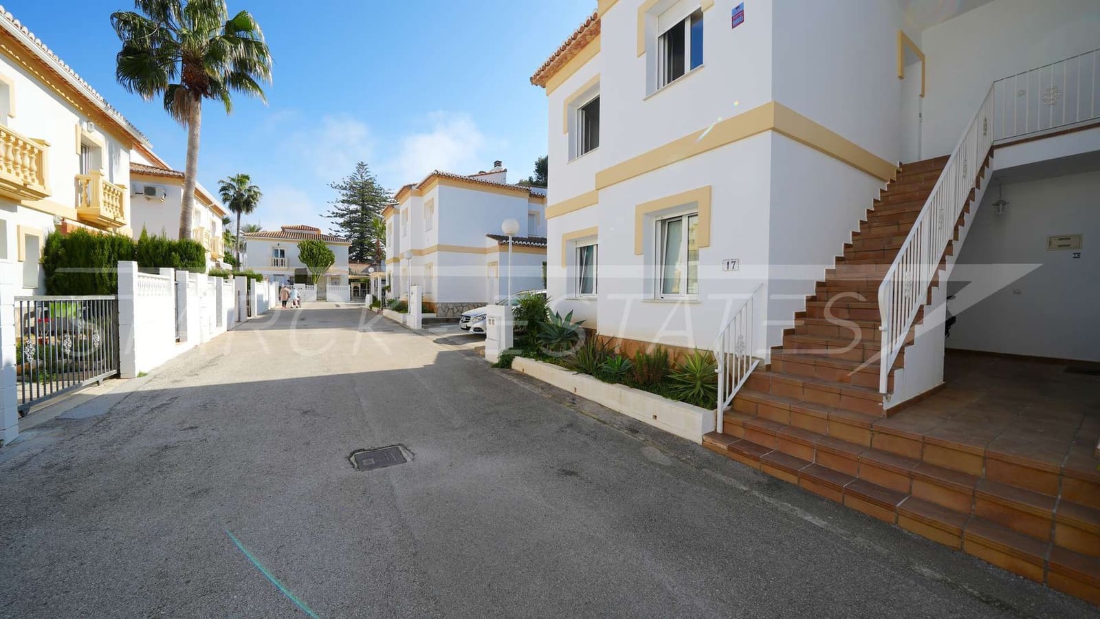 Apartamento de 2 habitaciones en Dénia en venta con piscina - 299.000 € (Ref: 9638073)