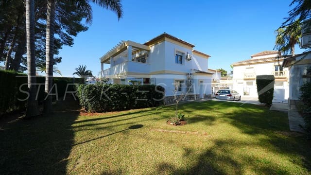 Apartamento de 2 habitaciones en Centro Urbano, Dénia en venta con piscina - 299.000 € (Ref: 9638073)