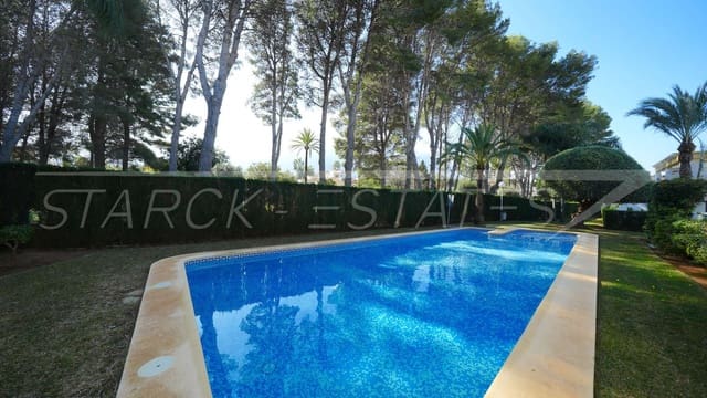 Apartamento de 2 habitaciones en Centro Urbano, Dénia en venta con piscina - 299.000 € (Ref: 9638073)