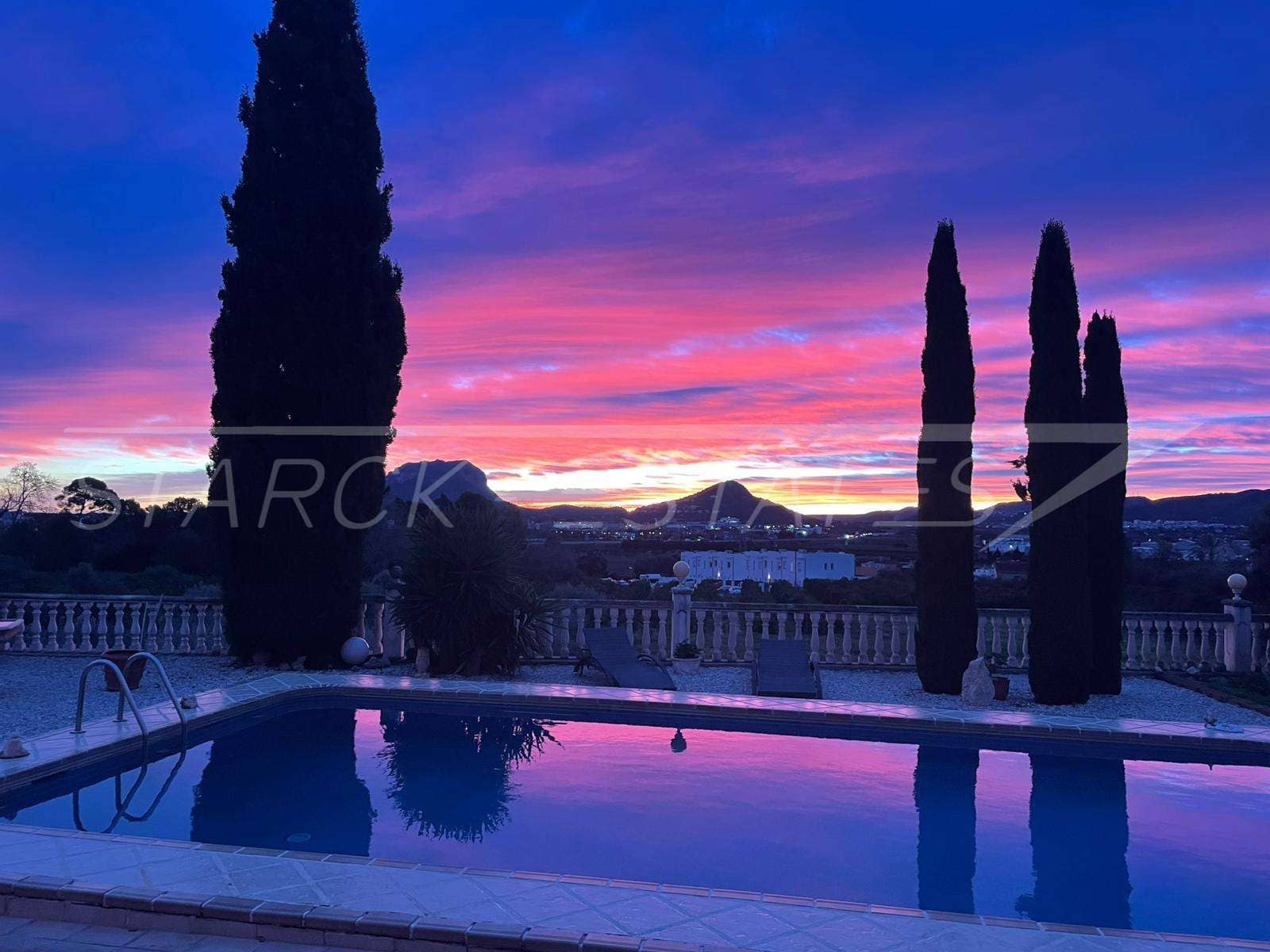 3 Zimmer Villa zu verkaufen in Beniarbeig mit Pool Garage - 689.000 € (Ref: 9638112)