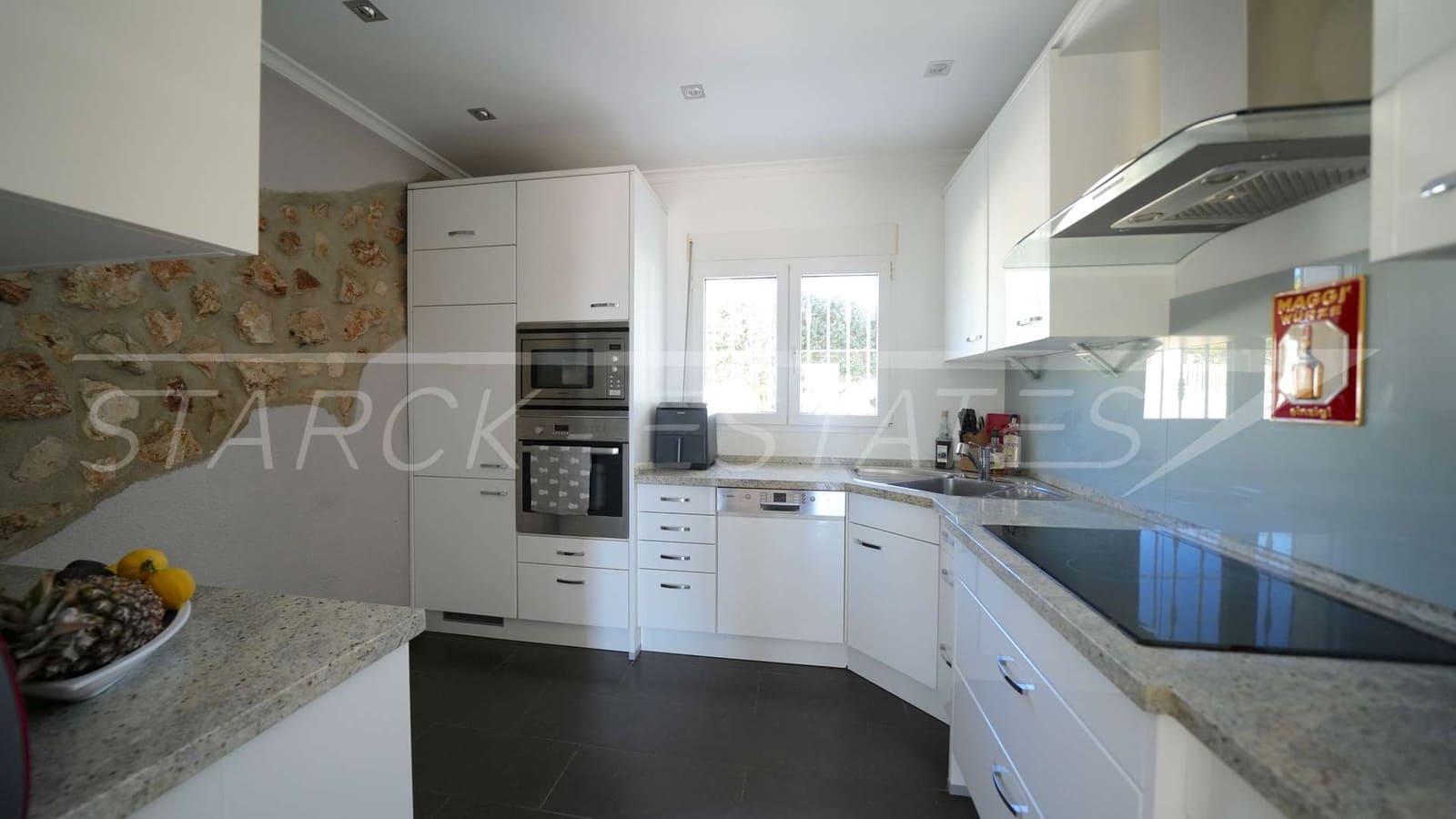 3 Zimmer Villa zu verkaufen in Beniarbeig mit Pool Garage - 689.000 € (Ref: 9638112)