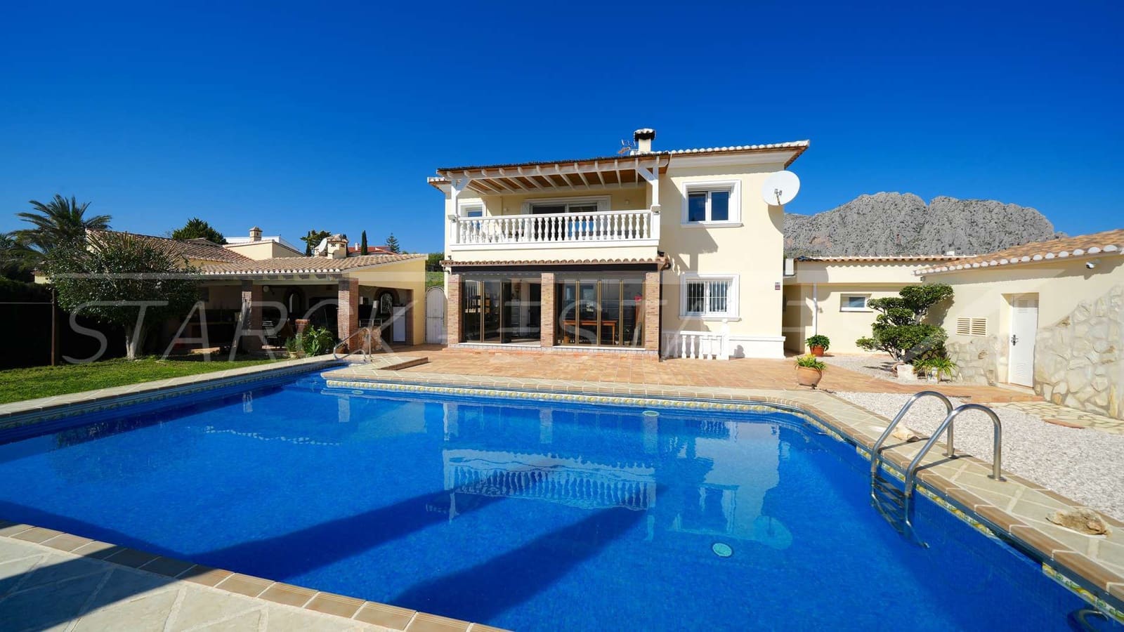 3 Zimmer Villa zu verkaufen in Beniarbeig mit Pool Garage - 689.000 € (Ref: 9638112)