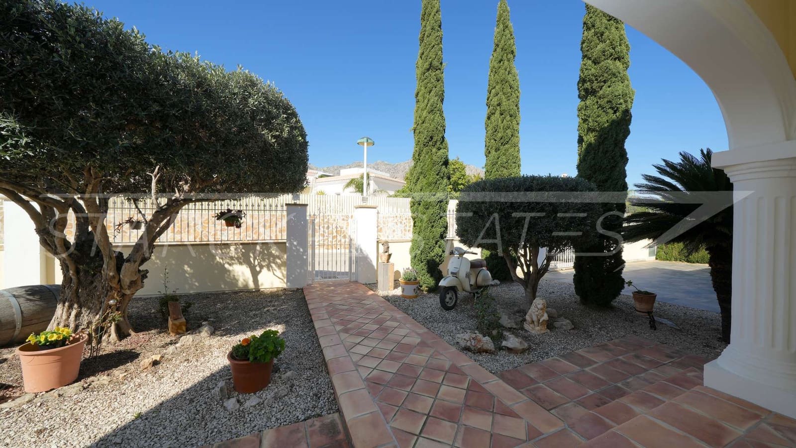 3 Zimmer Villa zu verkaufen in Beniarbeig mit Pool Garage - 689.000 € (Ref: 9638112)