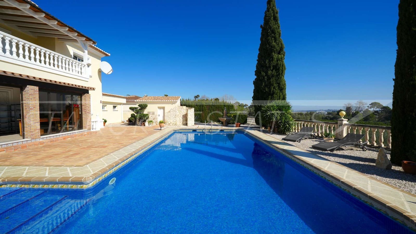 3 Zimmer Villa zu verkaufen in Beniarbeig mit Pool Garage - 689.000 € (Ref: 9638112)