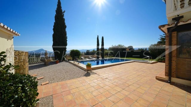 3 Zimmer Villa zu verkaufen in Beniarbeig mit Pool Garage - 689.000 € (Ref: 9638112)